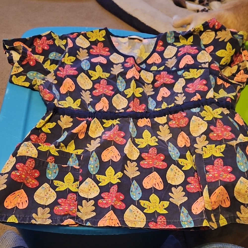 UA Scrubs Multicolor Leaf Print Top